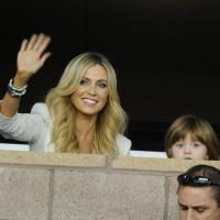 Claudine Keane : Sublime avec son fils Robert pour applaudir son mari Robbie