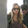 Kristen Bell très décontractée a été vue à l'aéroport de Los Angeles, le 21 août 2012.
