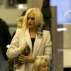 Gwen Stefani et son fils Zuma sont en partance de l'aéroport de Roissy afin de se rendre aux MTV EMA 2012 à Francfort, le 7 novembre 2012.