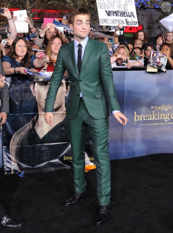 Robert Pattinson lors de l'avant-première de Twilight - chapitre 5 : Révélation (2e partie) à Los Angeles le 12 novembre 2012