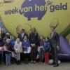 La princesse Maxima des Pays-Bas à l'école Amalia de Zoetermeer le 14 novembre 2012 pour la 3e édition de la Semaine de l'argent (Week van het Geld").