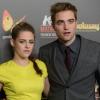 Les tourtereaux Kristen Stewart et Robert Pattinson pendant l'avant-première du film Twilight 5 à Madrid, le 15 novembre 2012.