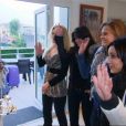 Elodie, Sandrine, Corina et Victoria chez Alexandre et Linda dans Qui veut épouser mon fils ?, saison 2, le vendredi 16 novembre 2012 sur TF1