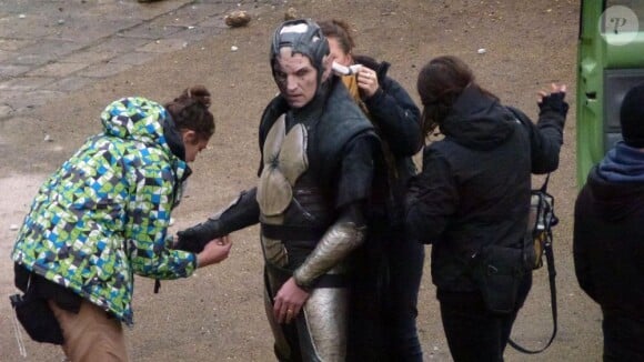 Christopher Eccleston (Malekith) sur le tournage du dernier film Marvel, Thor : The Dark World, le 16 novembre 2012.