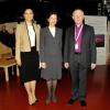 La princesse Victoria et la reine Silvia de Suède avec Mgr Anders Wejryd. Mère et fille assistaient le 16 novembre 2012 au congrès annuel de l'archevêque d'Uppsala, placé cette année sous le thème de l'enfance et de la jeunesse.