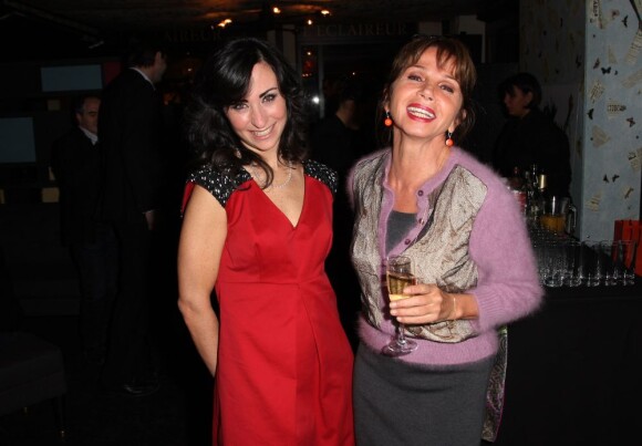 Rowena Forrest et Victoria Abril lors de la soirée d'inauguration de la boutique Lady R. Forrest. Paris, le 16 novembre 2012.