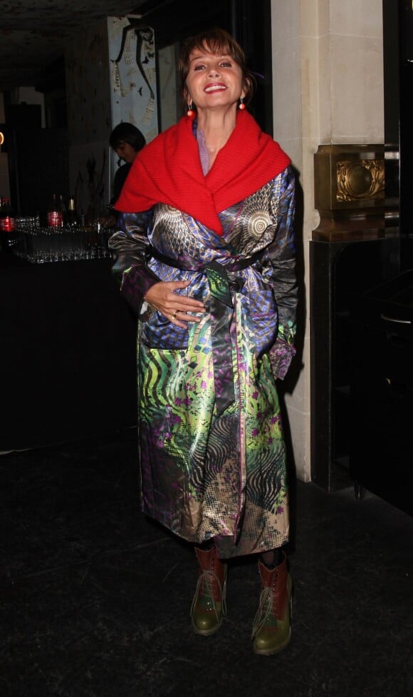 Victoria Abril lors de la soirée d'inauguration de la boutique Lady R. Forrest par la créatrice Rowena Forrest. Paris, le 16 novembre 2012.