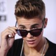 Justin Bieber sur le tapis rouge des American Music Awards. Los Angeles, le 18 novembre 2012.