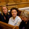 Isabelle Demongeot et les témoins lors du procès de Régis de Camaret au palais de justice de Lyon le 15 novembre 2012