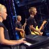 Burn the Rubber reprend un morceau de U2 lors de La France a un incroyable talent sur M6 le 13 novembre 2012.