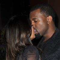 Kim Kardashian et Kanye West : Un baiser passionné après un dîner en famille