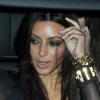 Kim Kardashian et sa soeur Kendall Jenner au volant quittent le restaurant Crustacean à Beverly Hills. Le 21 novembre 2012.