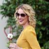 Katherine Heigl : souriante et rayonnante lorsqu'elle fête son anniversaire avec son mari Josh Kelley et sa mère Nancy à Beverly Hills, le 24 novembre 2012