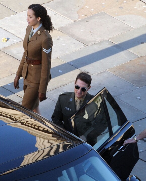 Tom Cruise sur le tournage du film de guerre SF All You Need is Kill à Londres, le 25 novembre 2012.