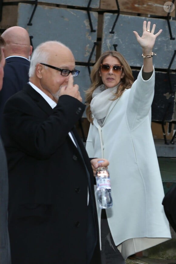 Céline Dion et René Angélil quittent le George V pour se rendre à Vivement Dimanche le 27 novembre 2012.