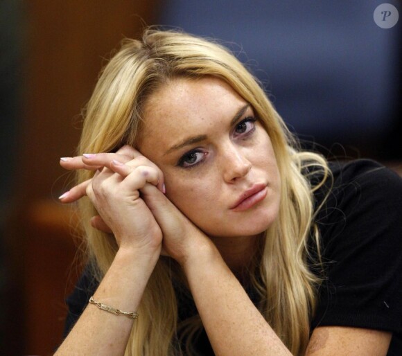 Lindsay Lohan à Beverly Hills le 6 juillet 2010 lors d'une audience au tribunal
