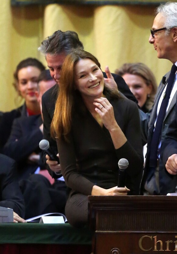 Carla Bruni à la 152e vente des Hospices de Beaune qu'elle présidait le 18 novembre 2012.