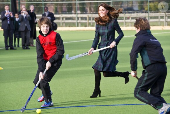 La duchesse de Cambridge, Kate Middleton lors d'une visite à St Andrew's le 30 novembre 2012