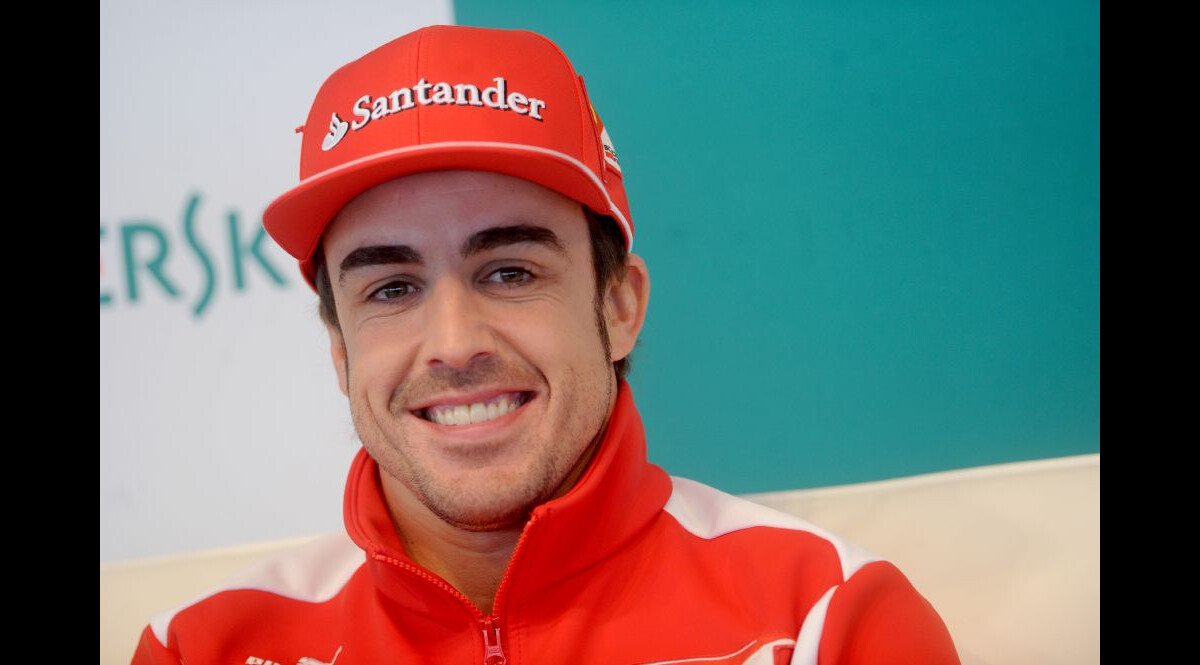 Photo Fernando Alonso à l'Académie des Sciences de New York le 20