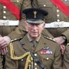 Le prince Charles a remis les medailles "Operational Service Medals" au 1er bataillon des Welsh Guards, récemment rentré d'Afghanistan à Londres, le 6 décembre 2012