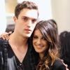 Shenae Grimes et Josh Beech assistent à l'ouverture d'un magasin Express à Vancouver, le jeudi 12 juillet 2012.