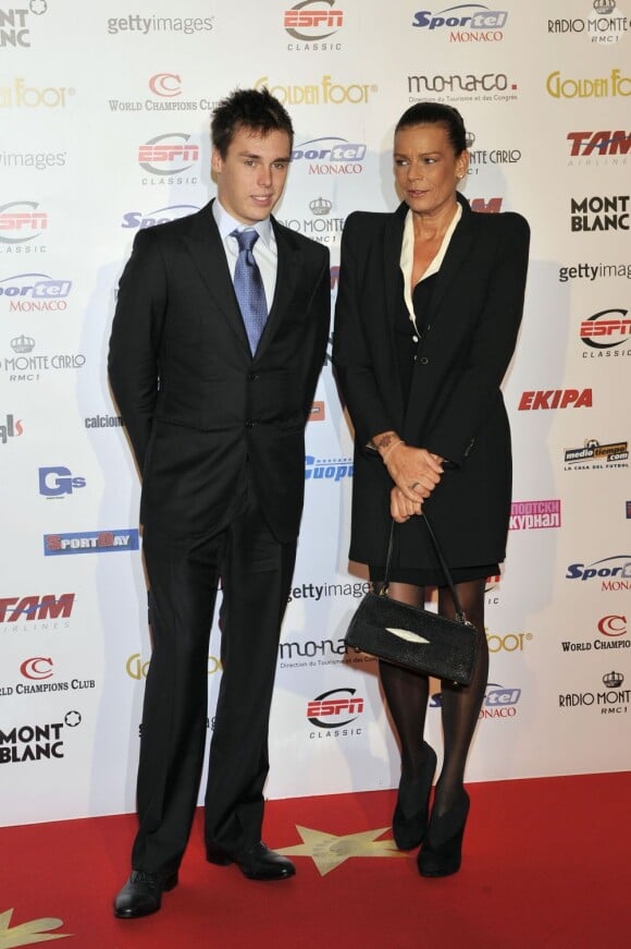 Louis Ducruet et la princesse Stéphanie de Monaco assistent a la cérémonie du Golden Foot Award à Monaco le 17 Avril 2012.