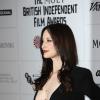 Andrea Riseborough n'a pas froid aux yeux pendant les British Independent Film Awards à London, le 9 décembre 2012.