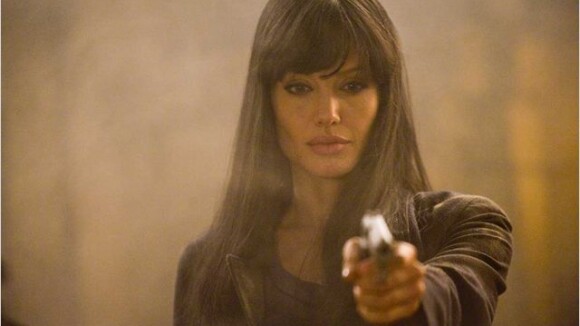 Angelina Jolie : Un dernier rôle musclé dans Salt 2 avant d'être mère au foyer ?