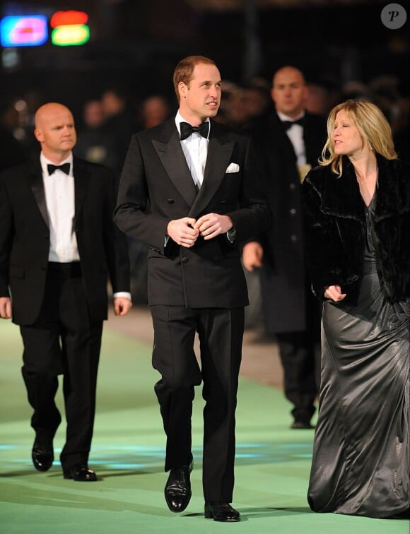 Le prince William, duc de Cambridge, lors de l'avant-première royale de The Hobbit le 12 décembre 2012 à l'Odeon Leicester Square.