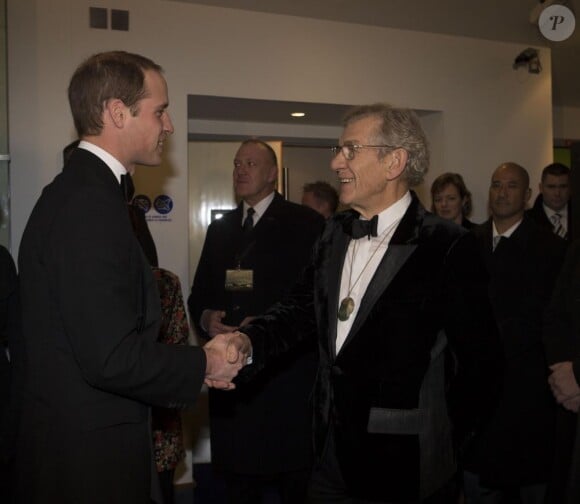 Le prince William, duc de Cambridge, lors de l'avant-première royale de The Hobbit le 12 décembre 2012 à l'Odeon Leicester Square.