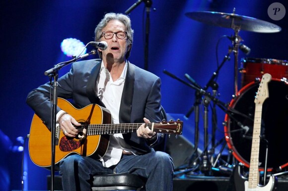 Eric Clapton lors du concert de soutien aux victimes de l'ouragan Sandy, le 12 décembre 2012 à New York.