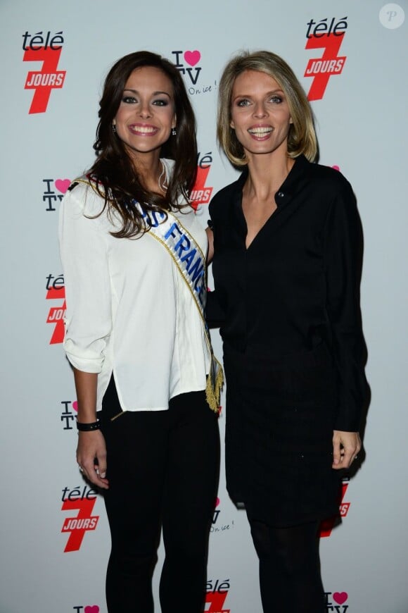 Marine Lorphelin, élue Miss France 2013 et Sylvie Tellier à Paris, le 10 décembre 2012.