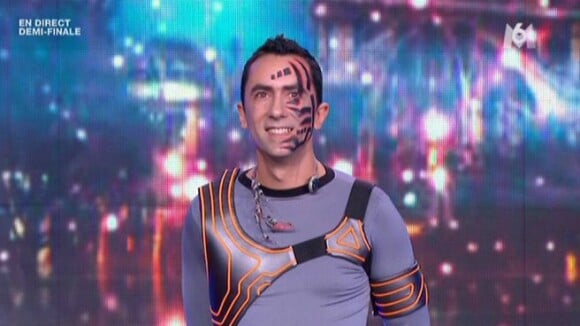 Incroyable Talent 7 : Théo Dari, El Caramelo, Chrysalide, et Body Art en finale