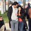Courteney Cox et Josh Hopkins très complices sur le tournage de Cougar Town sur la plage de Venice Beach à Los Angeles