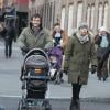 Claire Danes le 23 décembre 2012 dans les rues de New York avec son mari et son fils tout juste né !