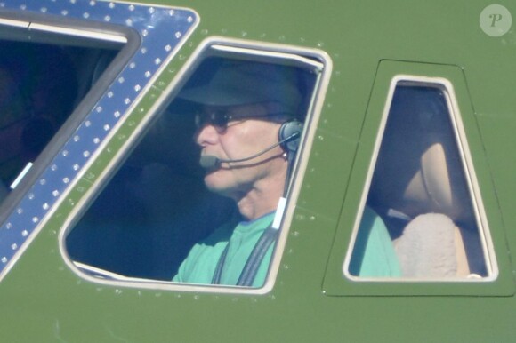 Harrison Ford pilote son avion transportant sa famille le 26 décembre 2012 à Los Angeles