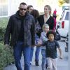 Heidi Klum, ses enfants Leni, Henry, Johan and Lou et son petit ami Martin sortent d'un restaurant avant de se rendre au musée des enfants à Irvine le 28 décembre 2012.