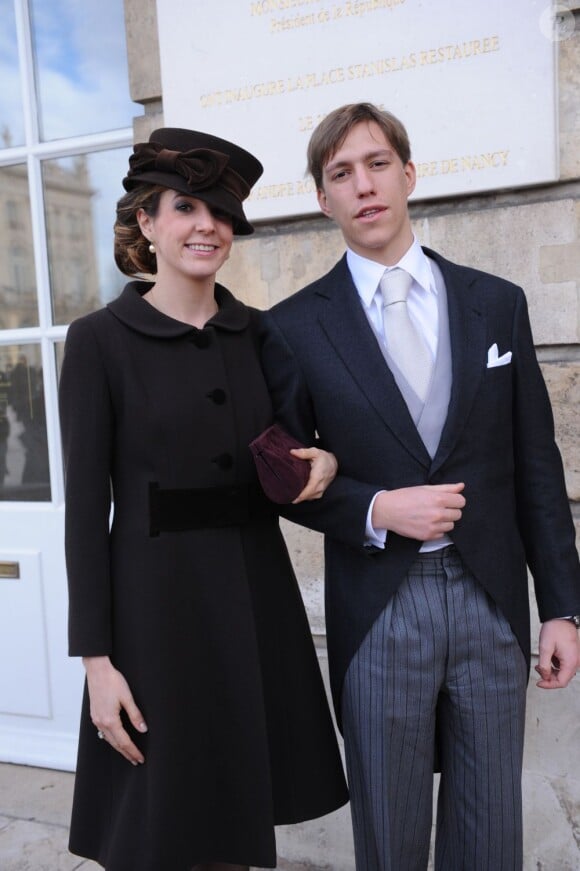 La princesse Tessy et le prince Louis de Luxembourg arrivant à l'Hôtel de Ville de Nancy pour la réception du mariage religieux de Christoph de Habsbourg-Lorraine et Adélaïde Drapé-Frisch célébré le 29 décembre 2012 à Nancy, en la basilique Saint-Epvre.