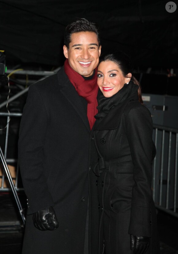 Mario Lopez et son épouse Courtney Lopez au concert du Nouvel An à Times Square, le 31 décembre 2012.