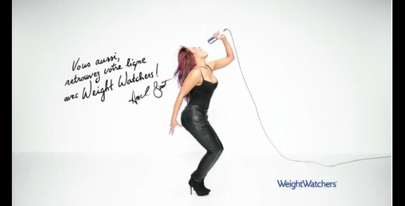 Amel Bent, fière de se silhouette, dans la dernière publicité Weight Watchers