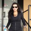 Kim Kardashian, enceinte, quitte son club de fitness à Los Angeles, le 2 janvier 2012.
