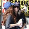 Ariel Winter et sa soeur Shanelle Workman font leurs courses au marché de West Hollywood, le 11 Novembre 2012. 