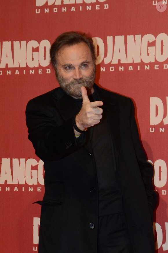 Franco Nero, acteur du Django de Corbucci, apparaît dans Django Unchained et sur le tapis rouge de la première du film à Rome, le 4 janvier 2013.