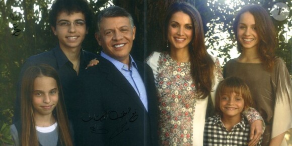 Abdullah II et Rania de Jordanie : carte de voeux de janvier 2012, avec leurs enfants Hussein (17 ans), Iman (15 ans), Salma (11 ans) et Hashem (7 ans).