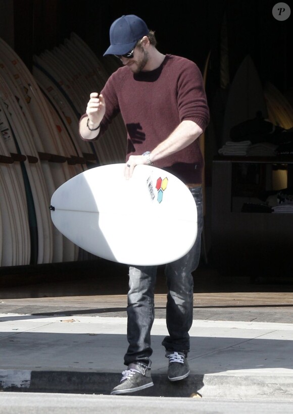 Miley Cyrus et son petit ami l'acteur Liam Hemsworth font du shopping à West Hollywood, le 7 janvier 2013.