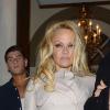 Pamela Anderson a fait la fête dans les clubs de Londres après avoir vu la comédie musicale Wicked, le 7 janvier 2013.
