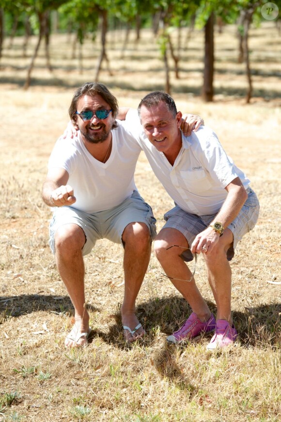 Henri Leconte et Mikael Pernfors lors de la conférence de presse du World Tennis Challenge à Barossa Valley du côté d'Adélaide le 8 janvier 2013