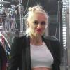 Gwen Stefani et le groupe No Doubt donnent un mini-concert en extérieur pour l'émission Jimmy Kimmel Live! à Hollywood. Le 8 janvier 2013.