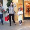 Jennifer Garner et sa fille Violet font du shopping, le 8 janvier 2013 à Los Angeles