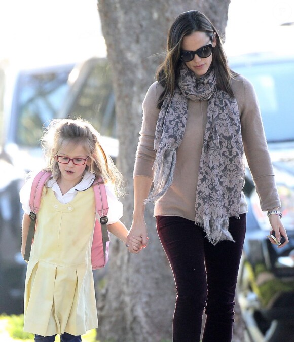 Jennifer Garner offre à sa fille l'adorable Violet, 7 ans, une séance shopping à Los Angeles, le 8 janvier 2013